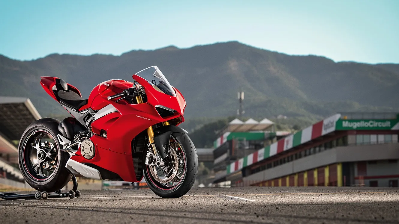 Ducati Panigale V4 Rojo