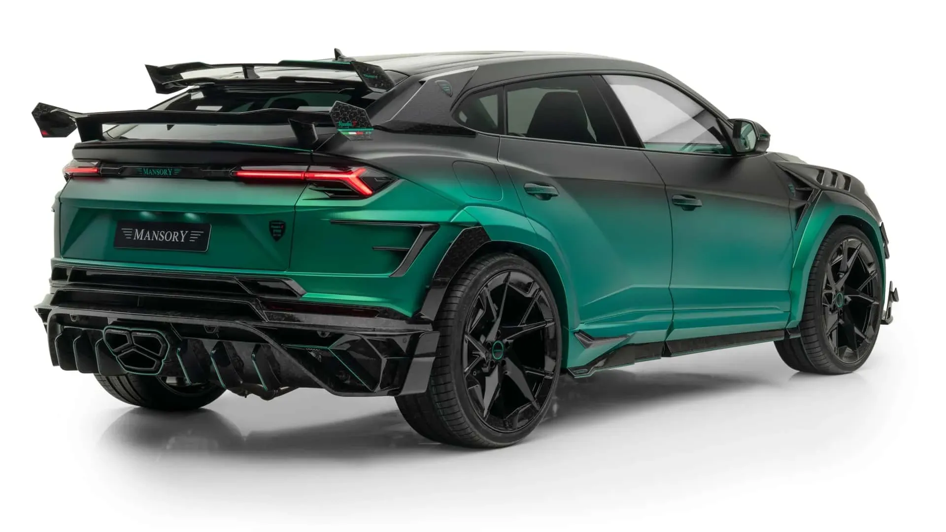 Parte Trasera Lamborghini Urus Verde