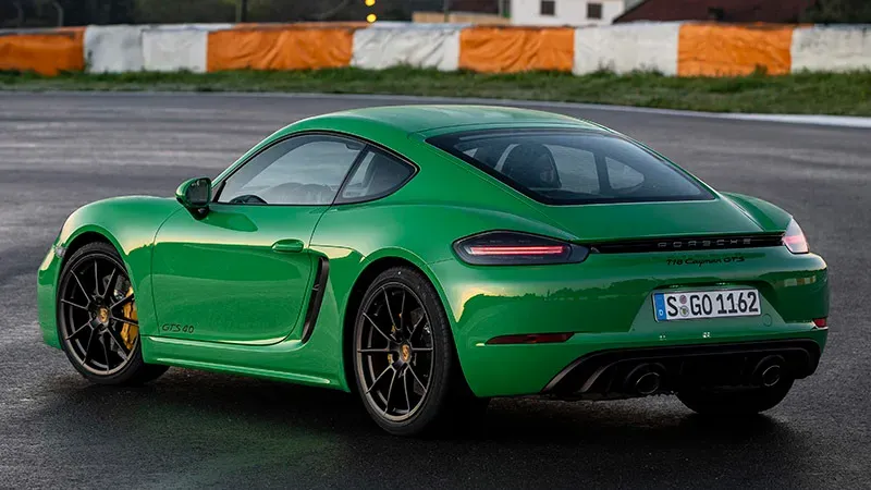 Parte Trasera Porsche 718 GTS Verde