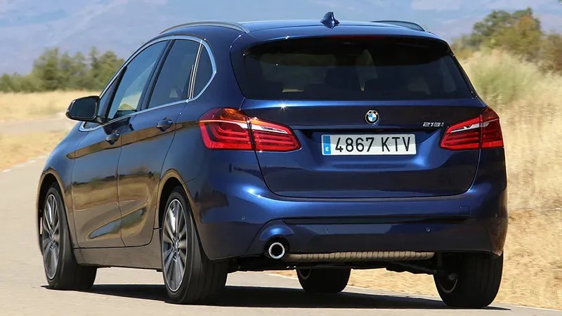 Parte Trasera BMW Serie 2 Active Tourer Azul