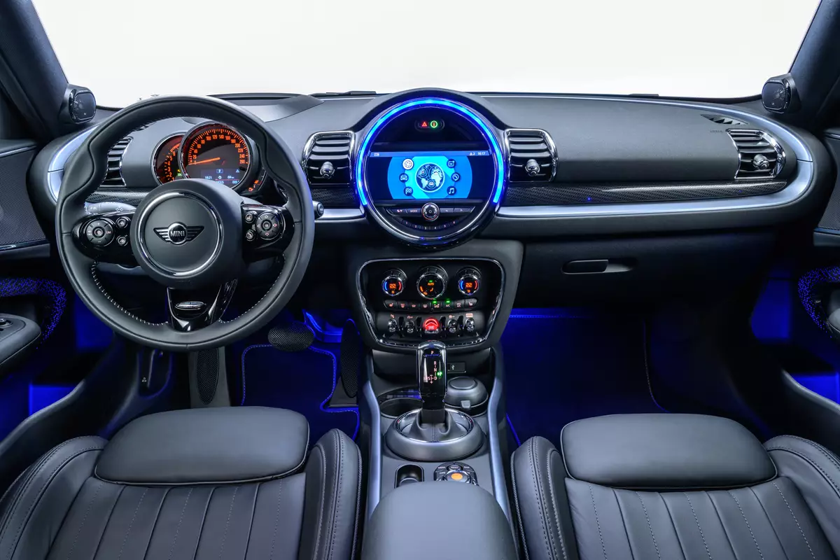 Interior Mini Cooper Clubman JCW 2024