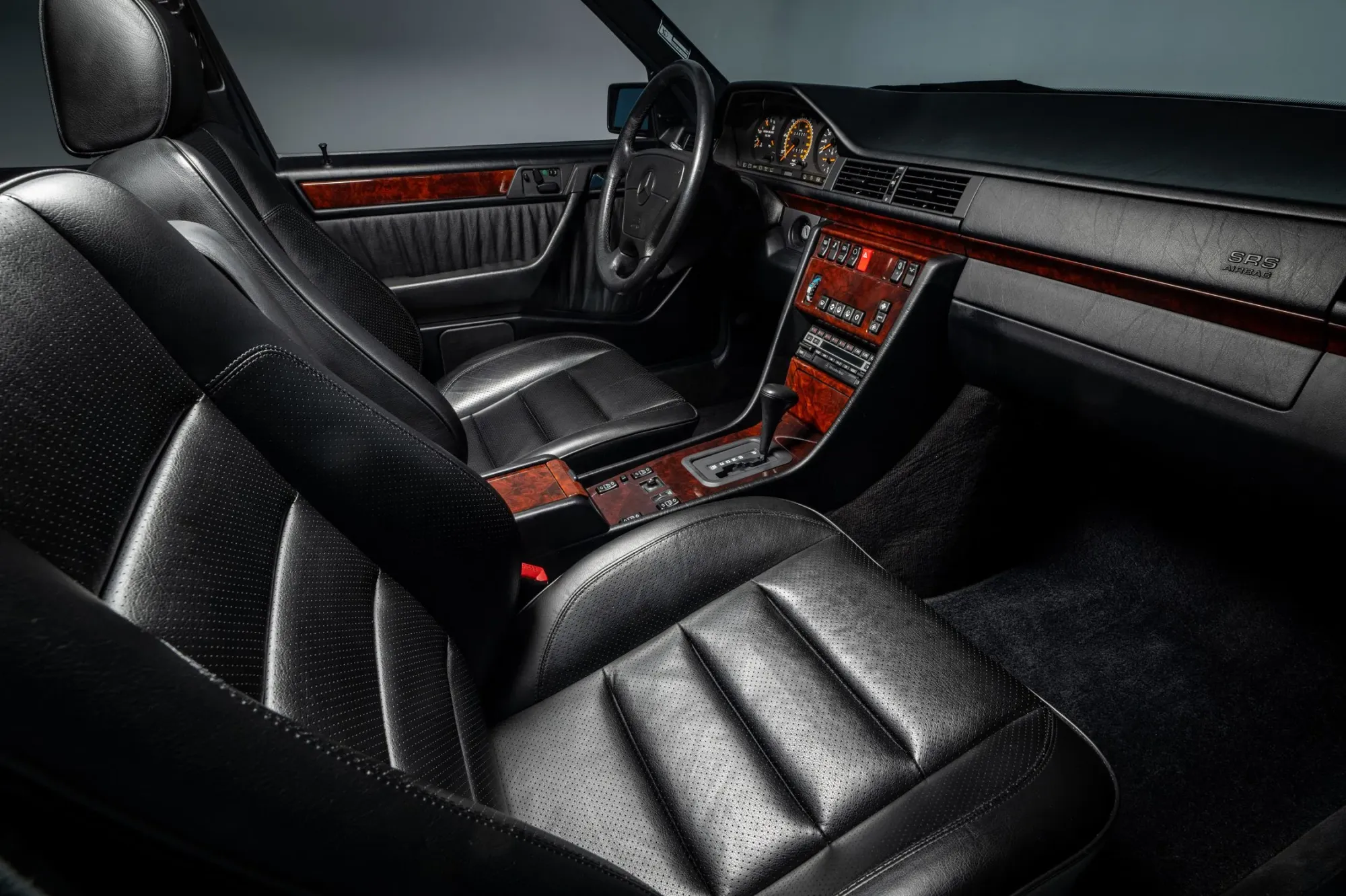 Interior Mercedes-Benz 500E