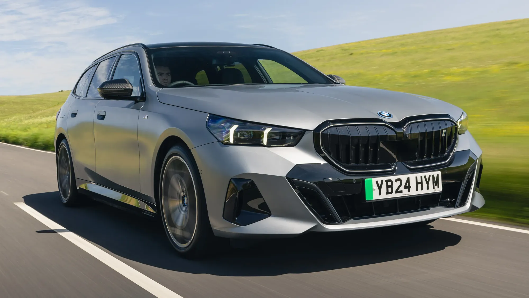 BMW i5 Touring Gris