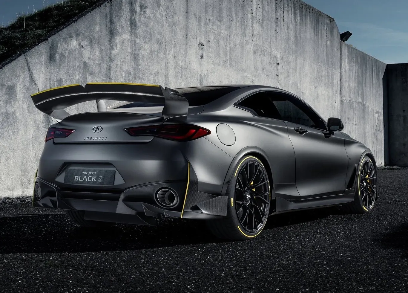 Parte Trasera Infiniti Q60 Gris