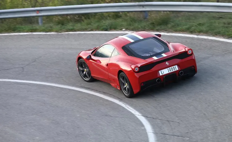 Parte Trasera Ferrari 458 Speciale Rojo