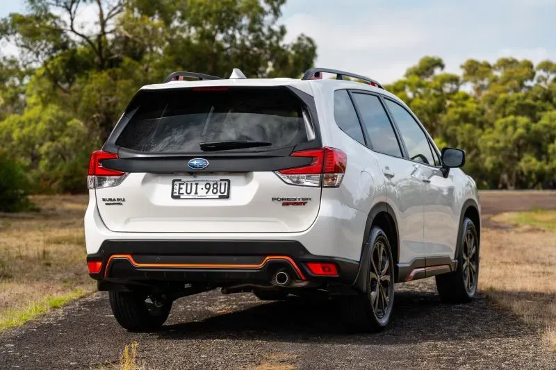 Parte Trasera Subaru Forester 2023 Blanco