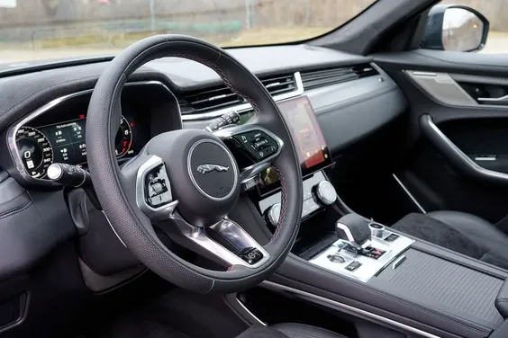 Interior Jaguar F-Pace SVR