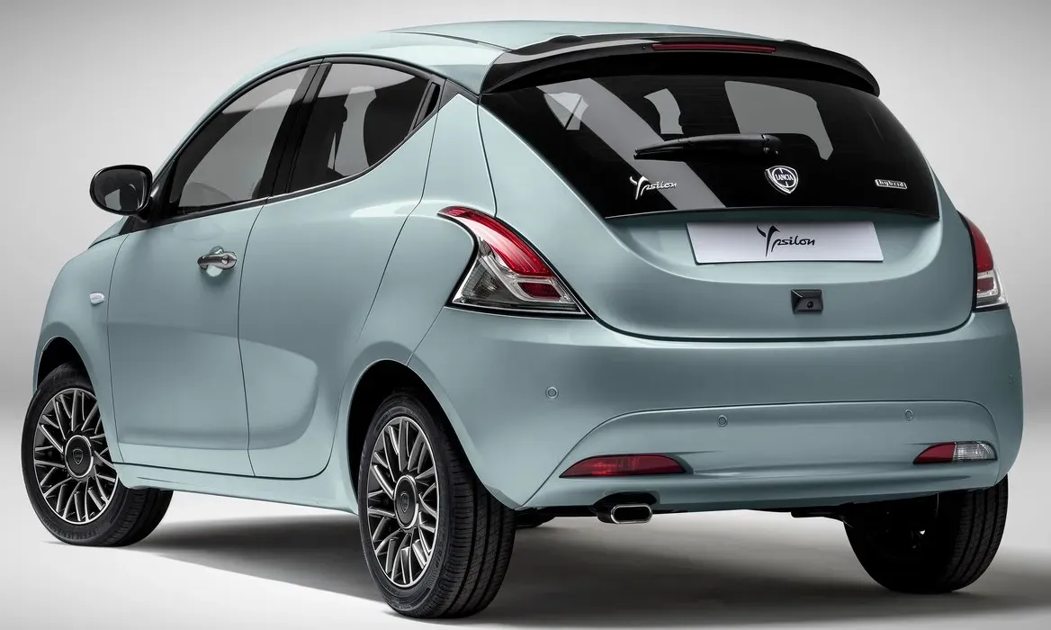 Parte Trasera Lancia Ypsilon 2023 Azul