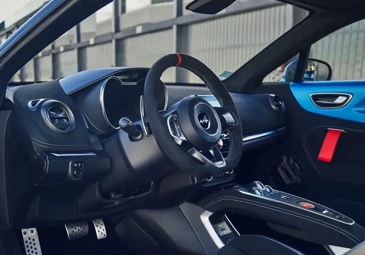 Interior Alpine A110 R 