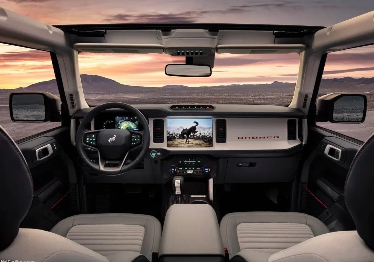 Interior Ford Bronco Raptor 2023