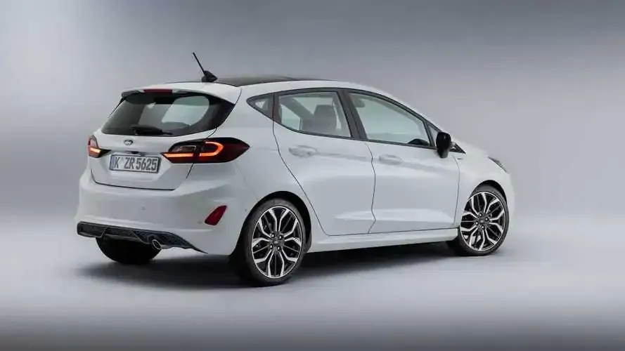 Parte Trasera Ford Fiesta Blanco