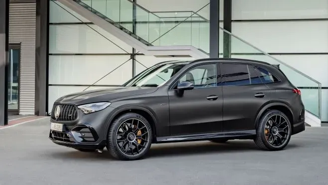 Lateral Mercedes-AMG GLC 63 SE Performance Gris