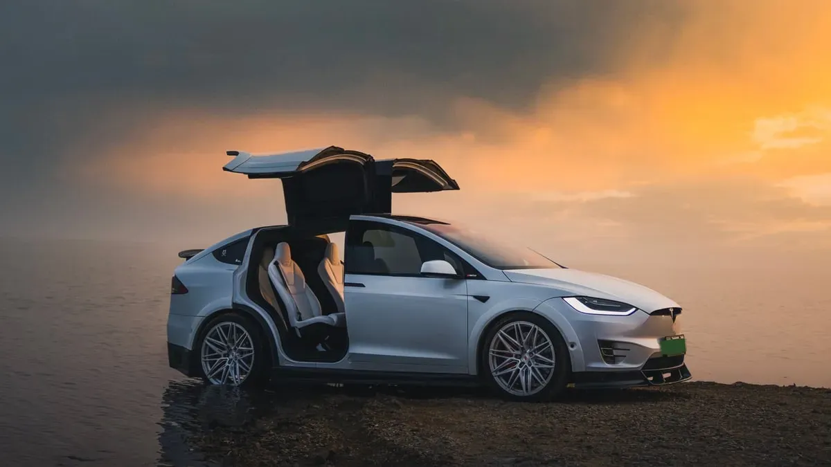 Tesla Model X Plaid 