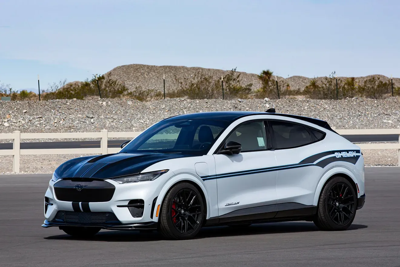 Mustang Mach-E GT Blanco