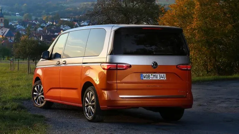 Parte Trasera Volkswagen Multivan T7 Naranja