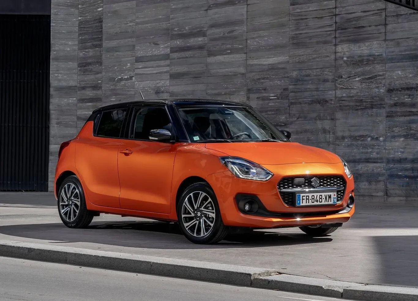 Nuevo Suzuki Swift 2023 Naranja