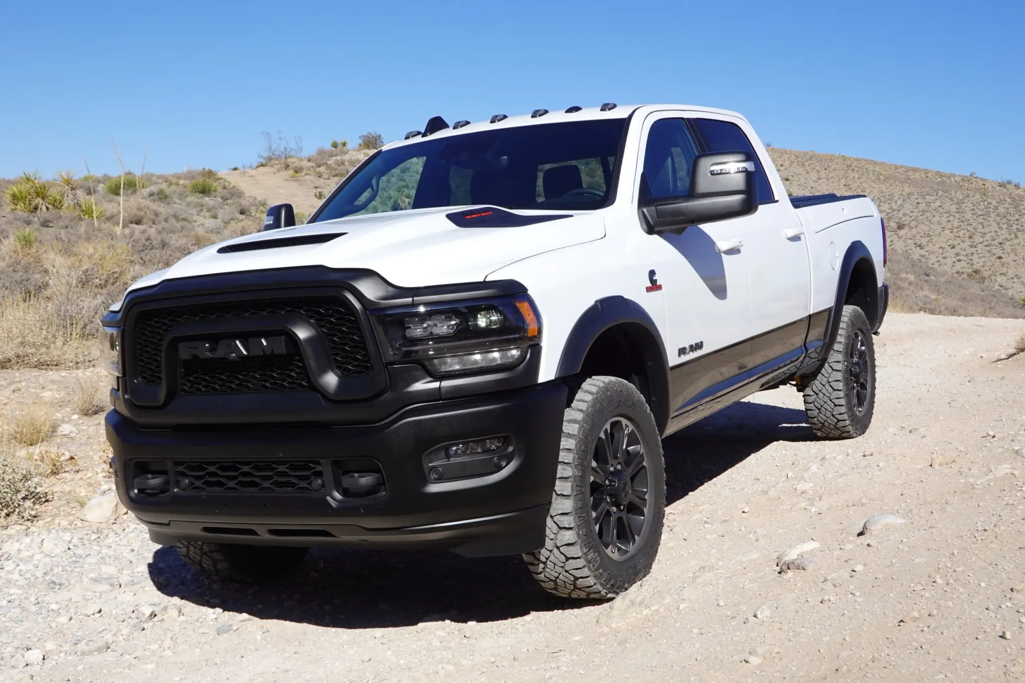 Ram Rebel HD Blanco