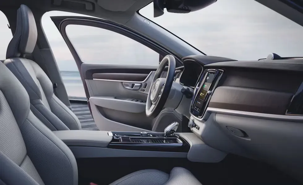 Volvo S90 Recharge 2023 Interior