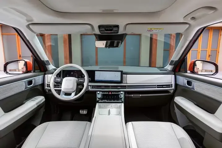 Hyundai Santa Fe 2024 Interior