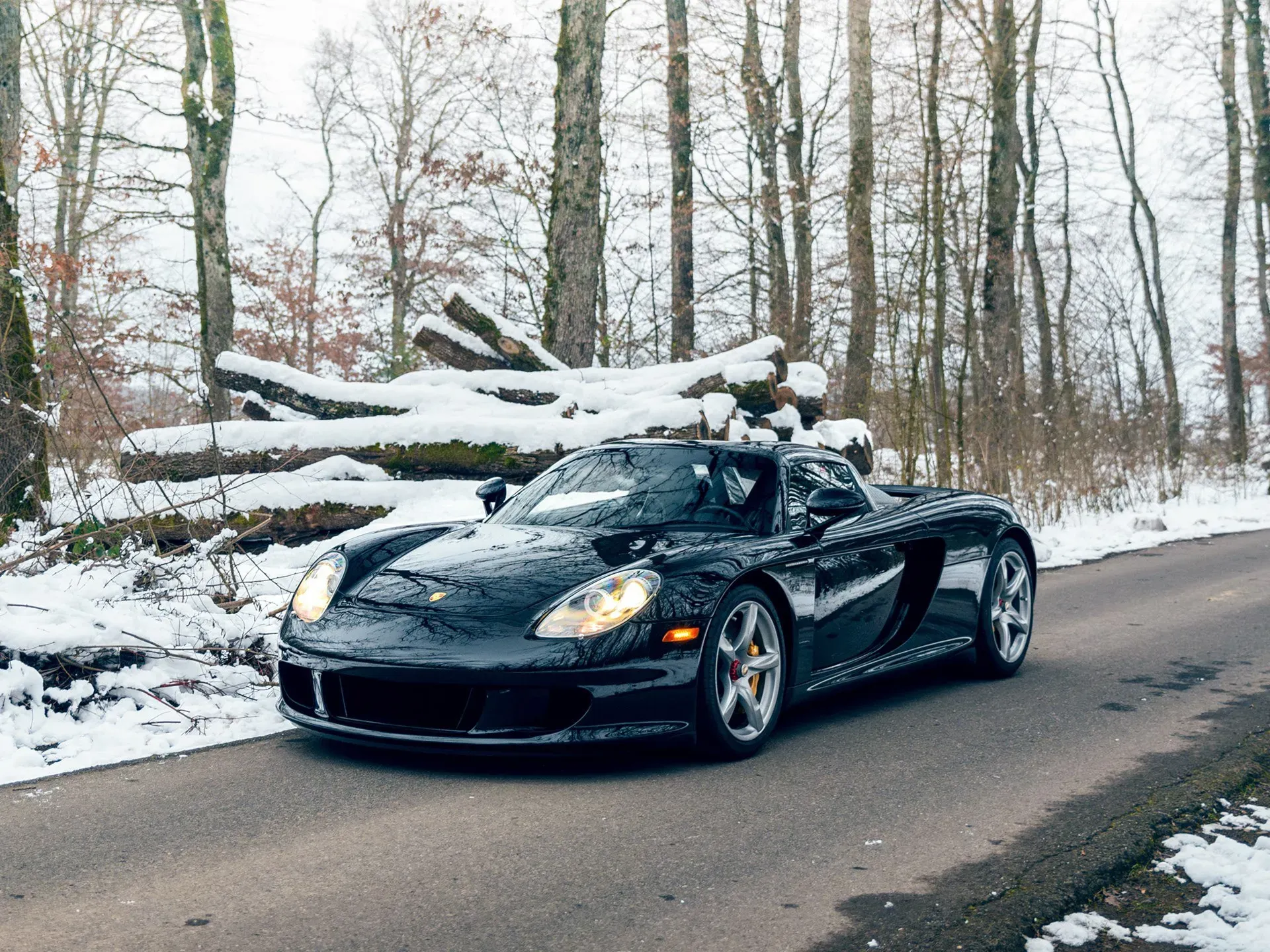 Porsche Carrera GT Negro