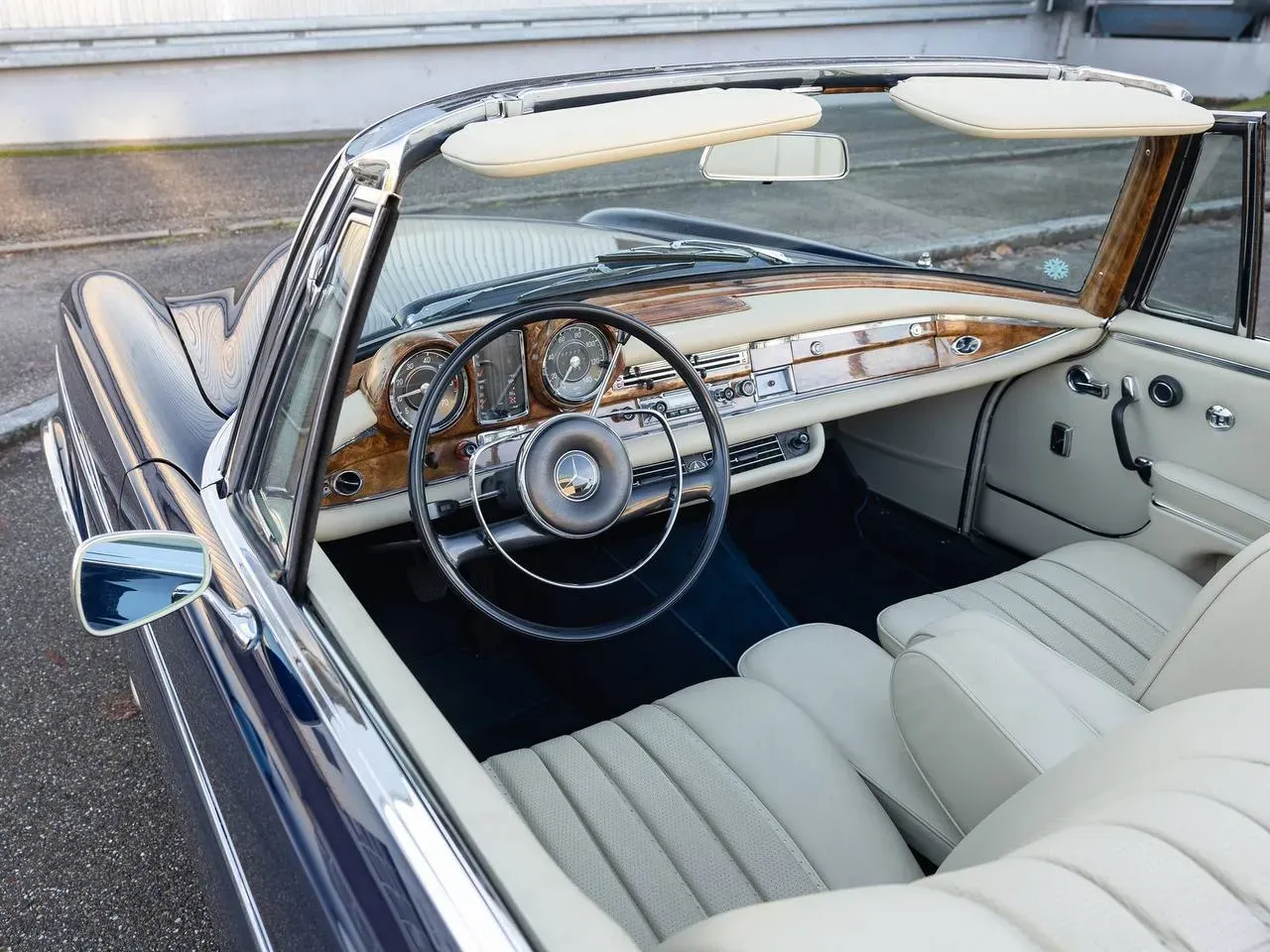 Mercedes-Benz Interior