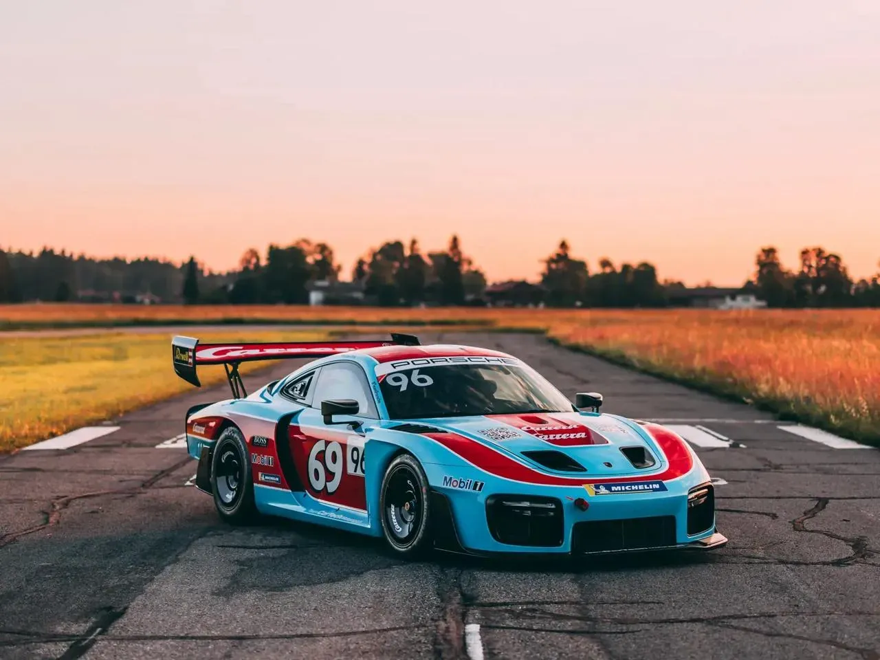 Porsche 935 2019 Turquesa