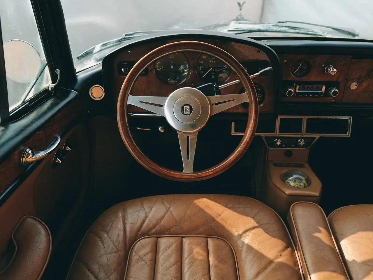 Rolls-Royce Silver Cloud Interior