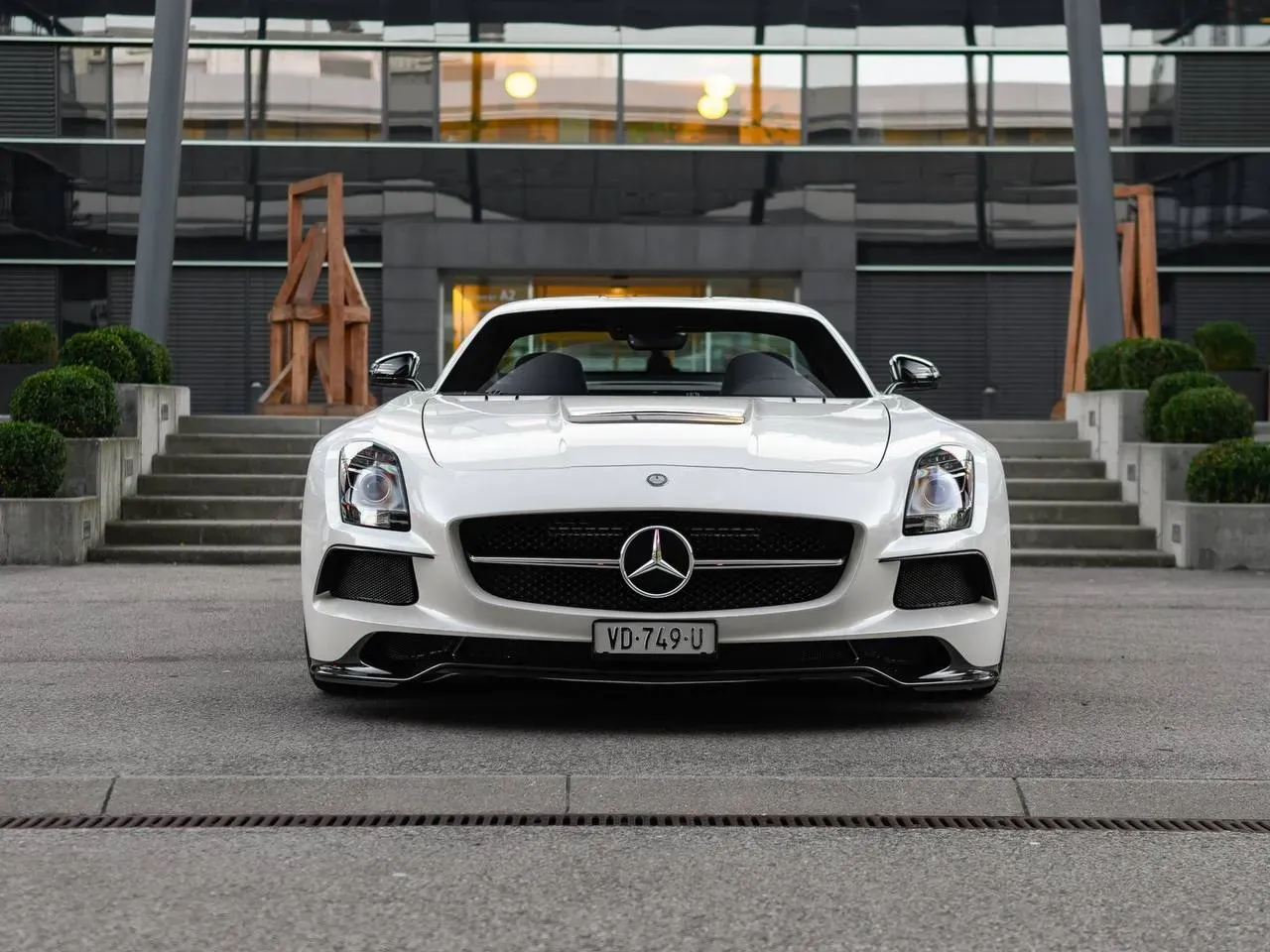 Mercedes-Benz SLS AMG Black