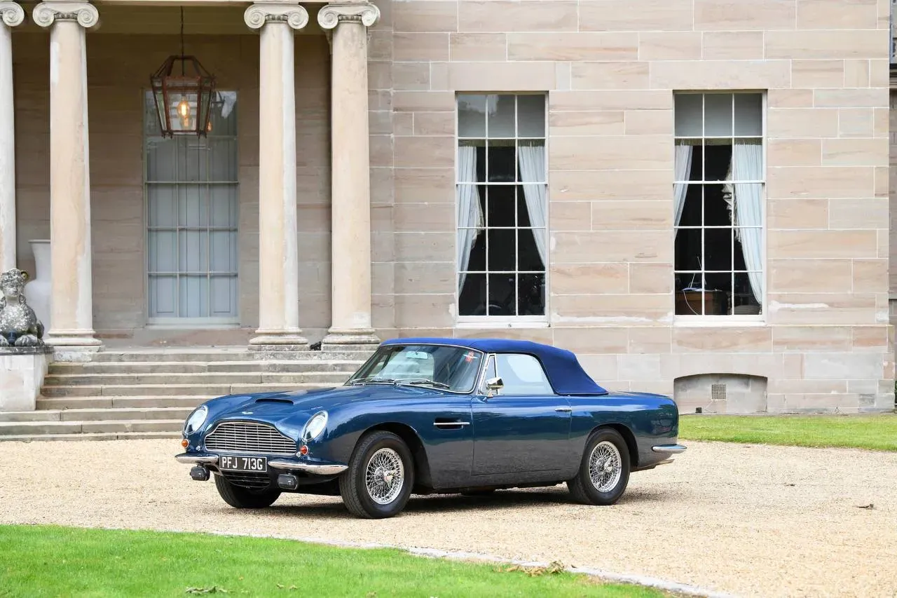 Aston Martin DB6 Volante 1969 Azul