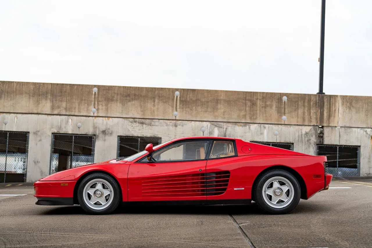 Ferrari Testarossa Rojo