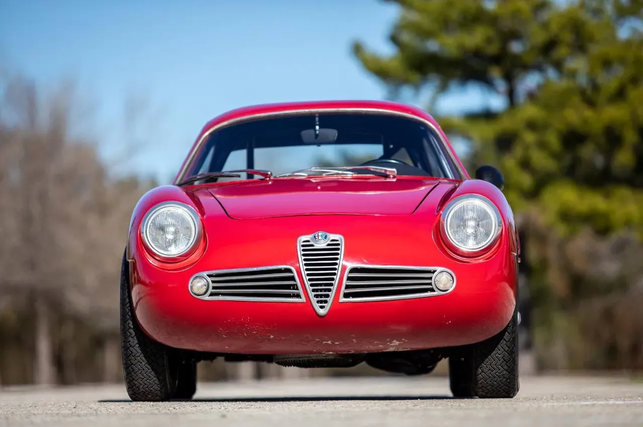 Alfa Romeo Giulietta Rojo