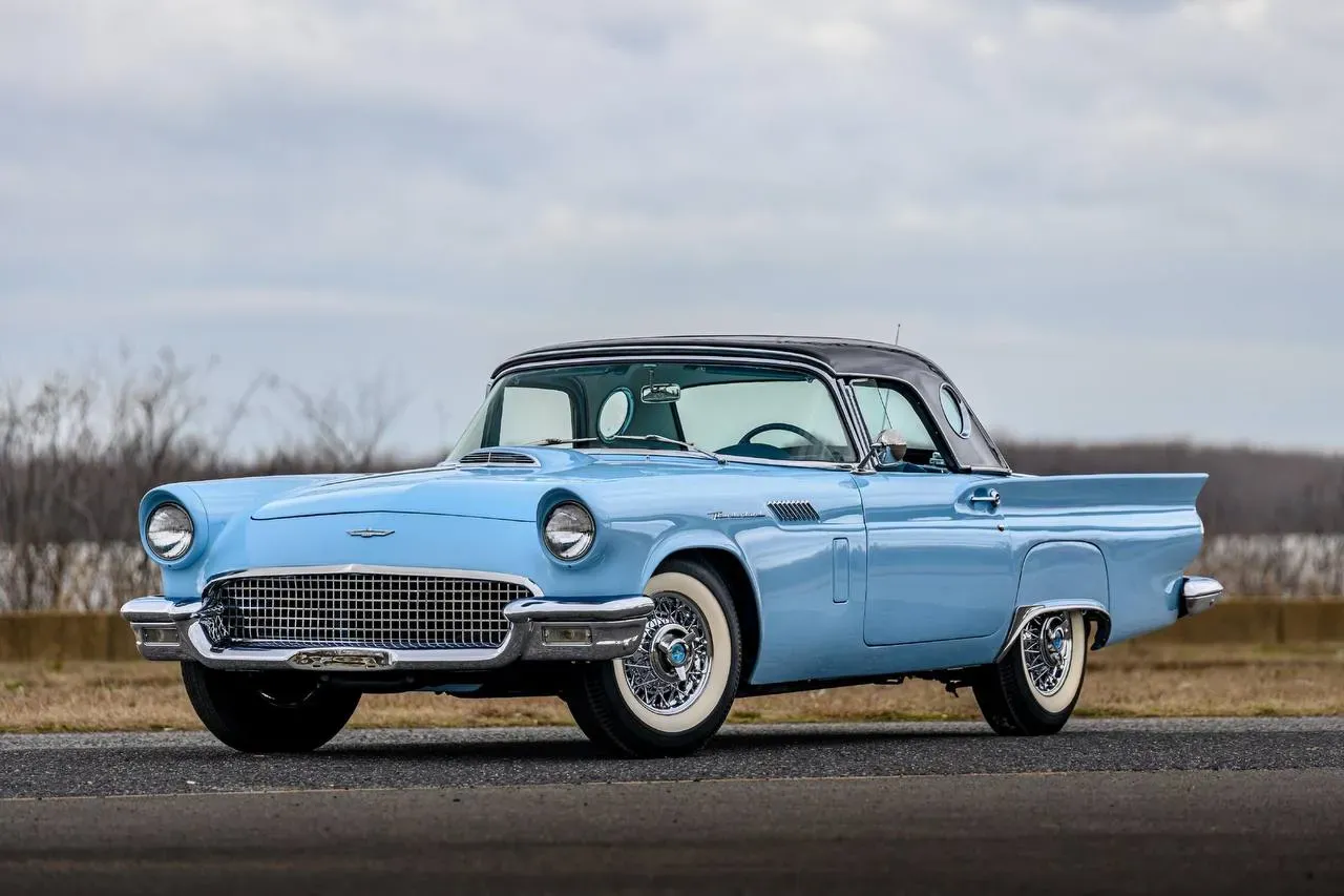 Ford Thunderbird E-Code