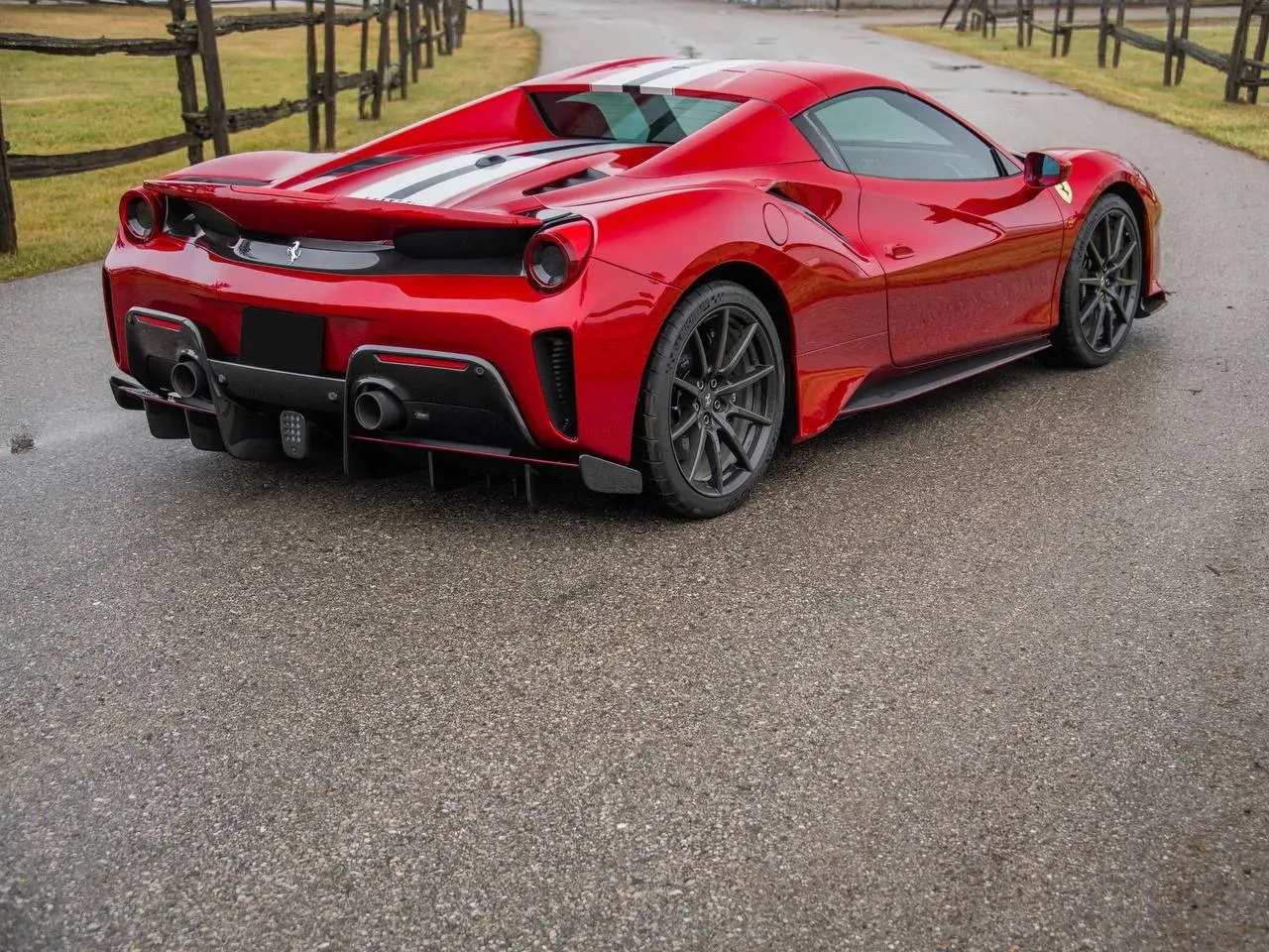 Ferrari Pista Spider