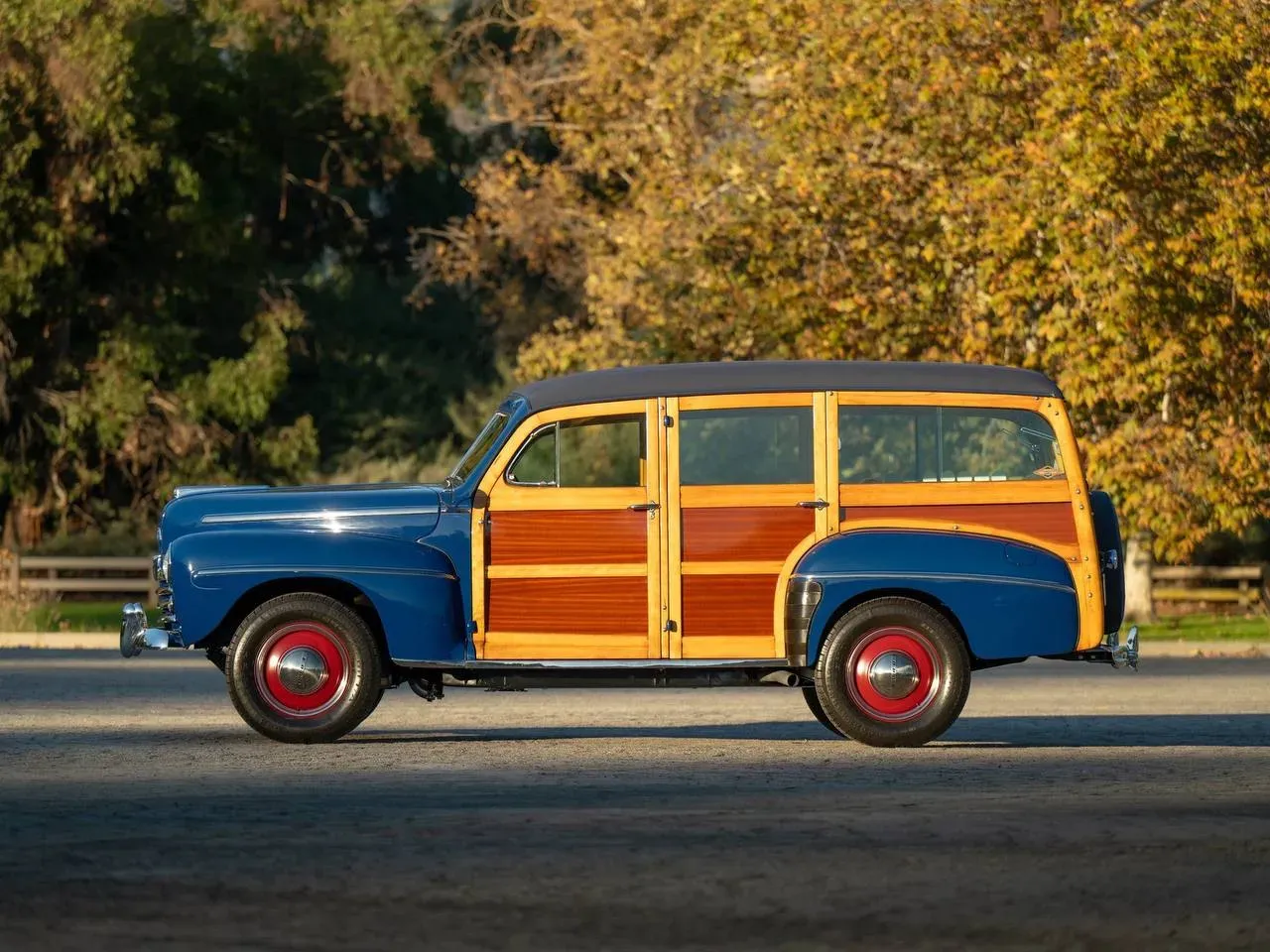 Ford Super DeLuxe 1947