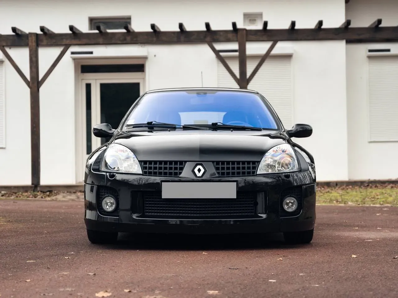 Renault Clio V6 255