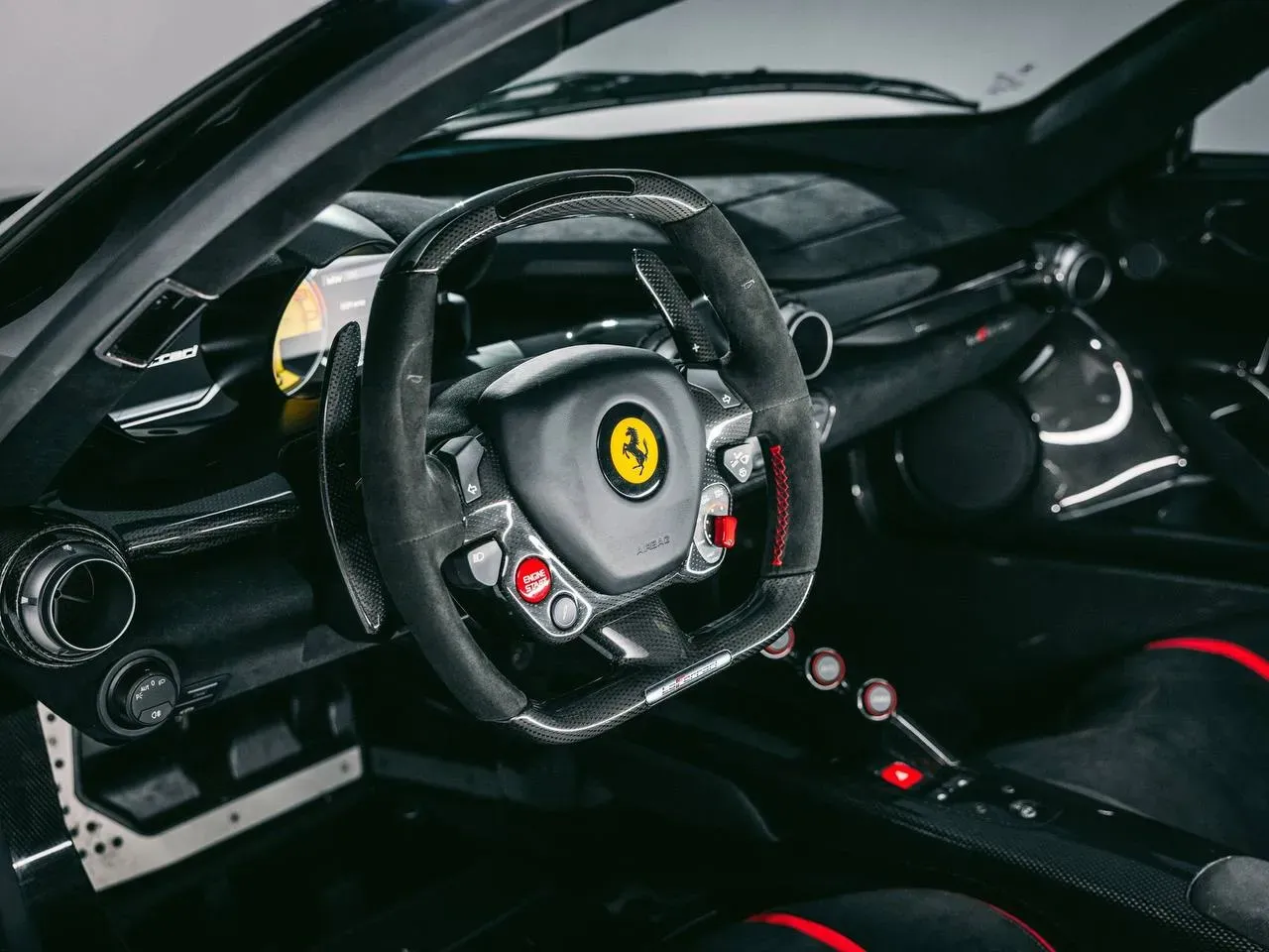 Ferrari LaFerrari Interior