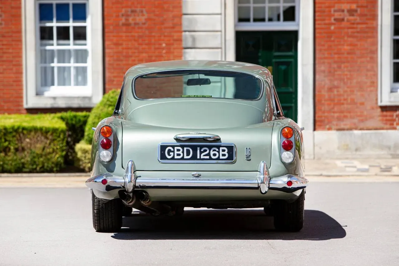 Aston Martin DB5