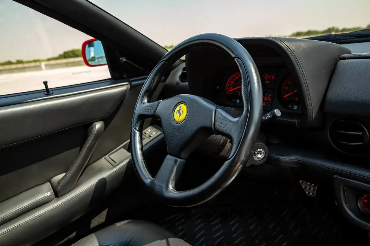 Ferrari F512 M Coupé Interior