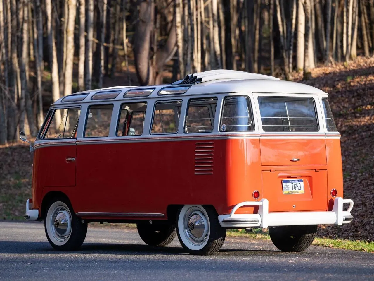 Volkswagen Type 2 Deluxe