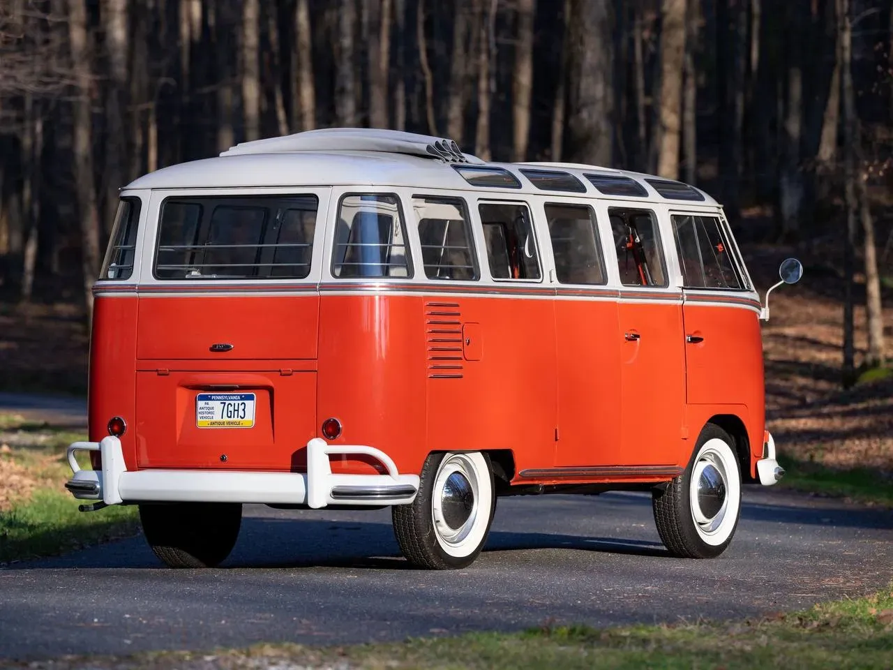 Volkswagen Type 2 Deluxe