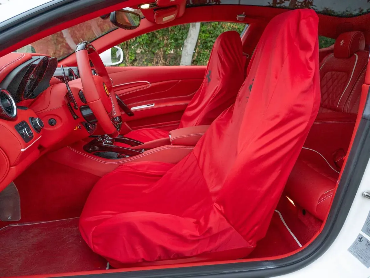 Ferrari FF 2014 Interior