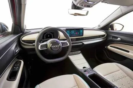 Nuevo Fiat 600e Interior