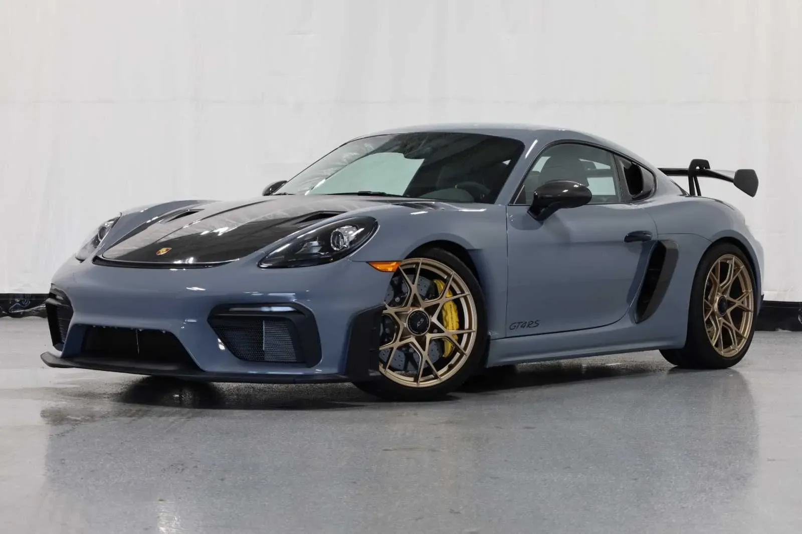 Porsche Cayman GT4 RS Gris