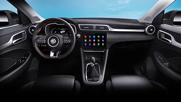 Interior delantero del MG ZS 2024 