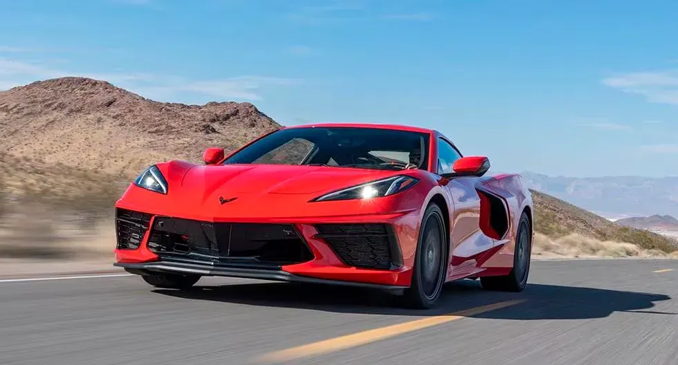 Chevrolet Corvette C8 Rojo