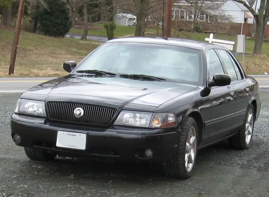 Mercury Marauder Negro