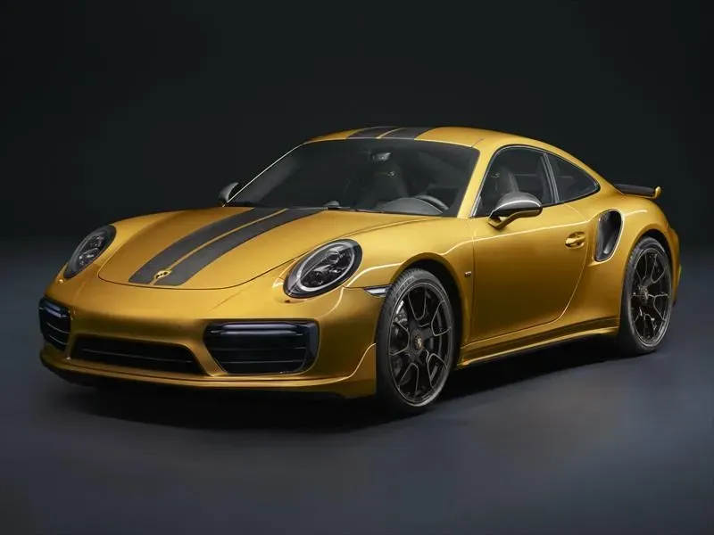 Porsche 911 Turbo S Amarillo