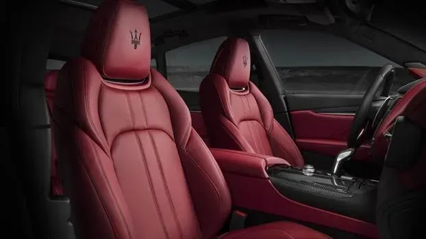 Maserati Levante GTS Interior