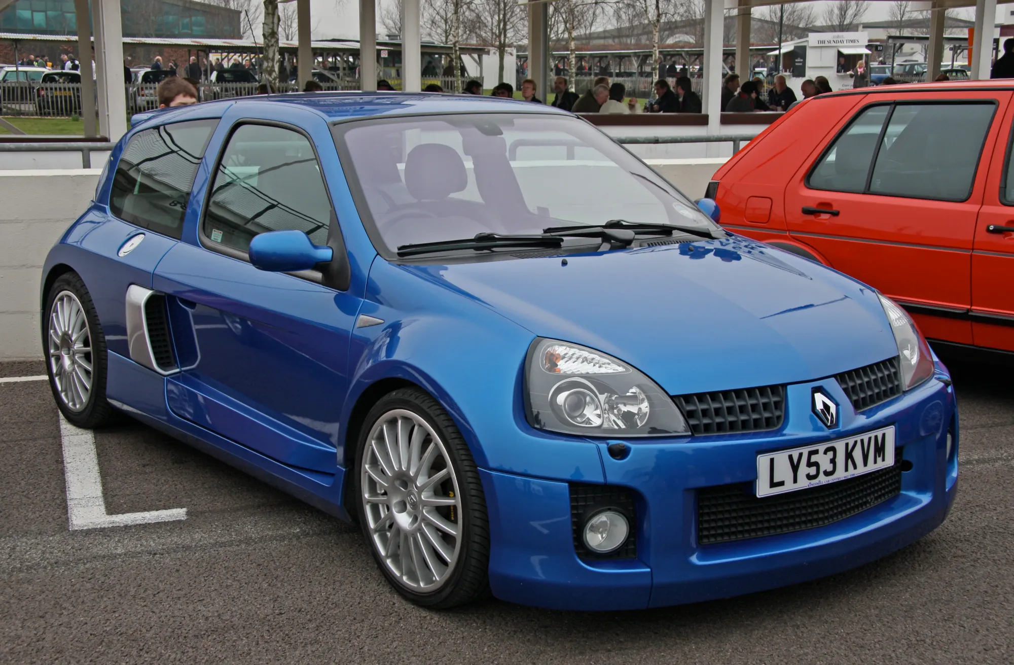 Clio V6 Azul