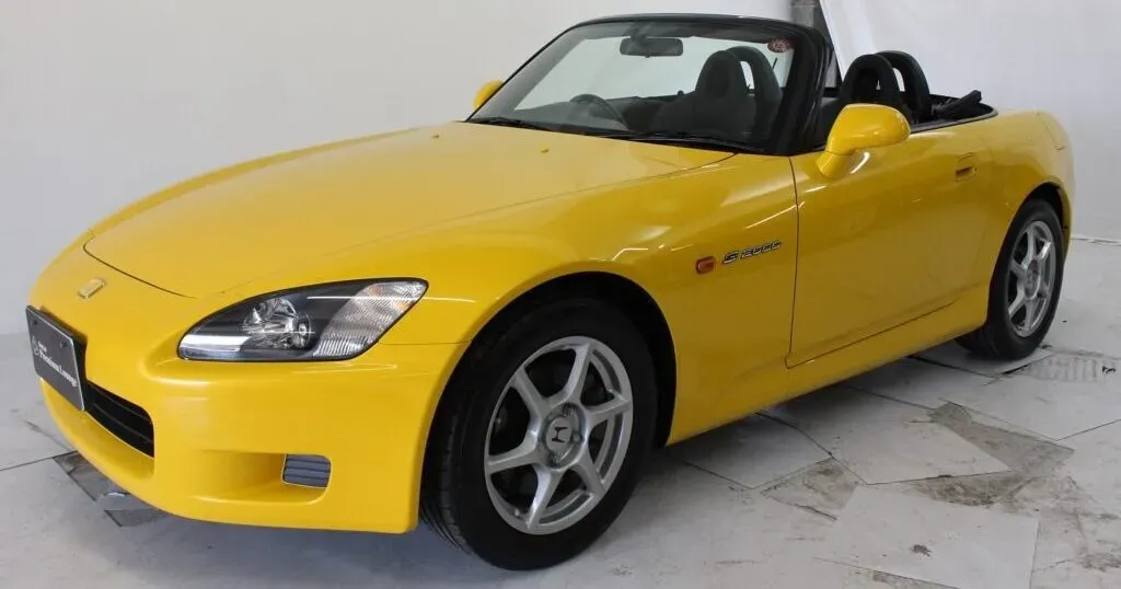 Honda S2000 Amarillo